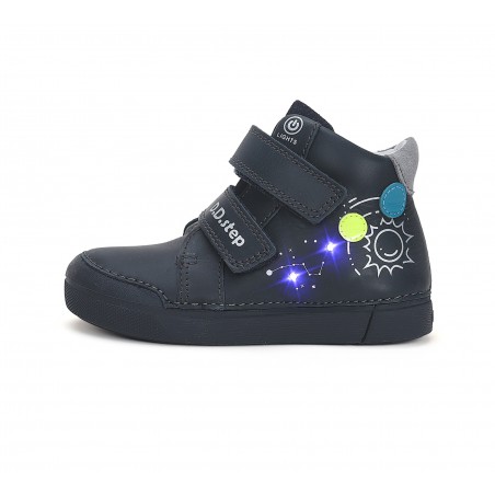 D.D.Step tumesinised LED kingad poistele 31-36 s. A068-42418L