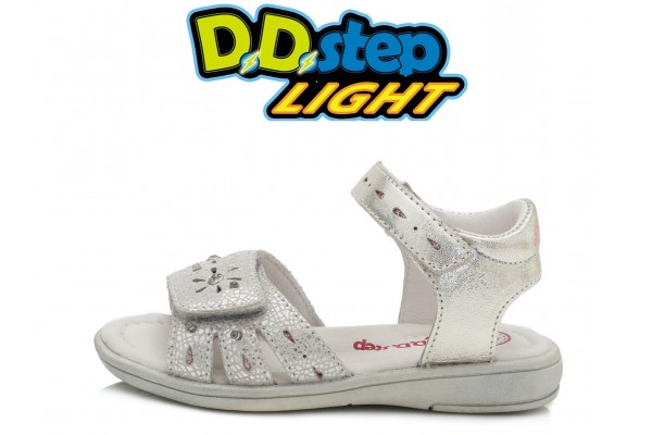 DD-Step LED tuledega laste sandaalid 25-30 s.