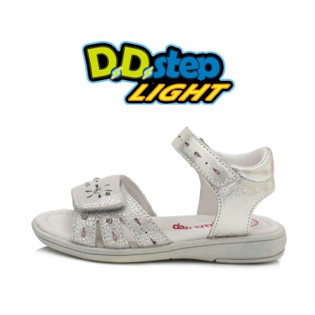 DD-Step LED tuledega laste sandaalid 25-30 s.